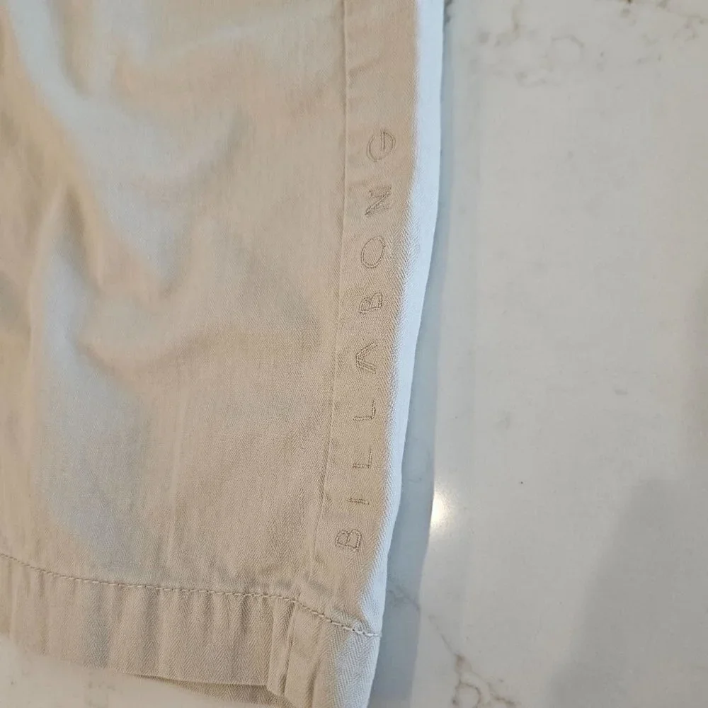 Billabong side front